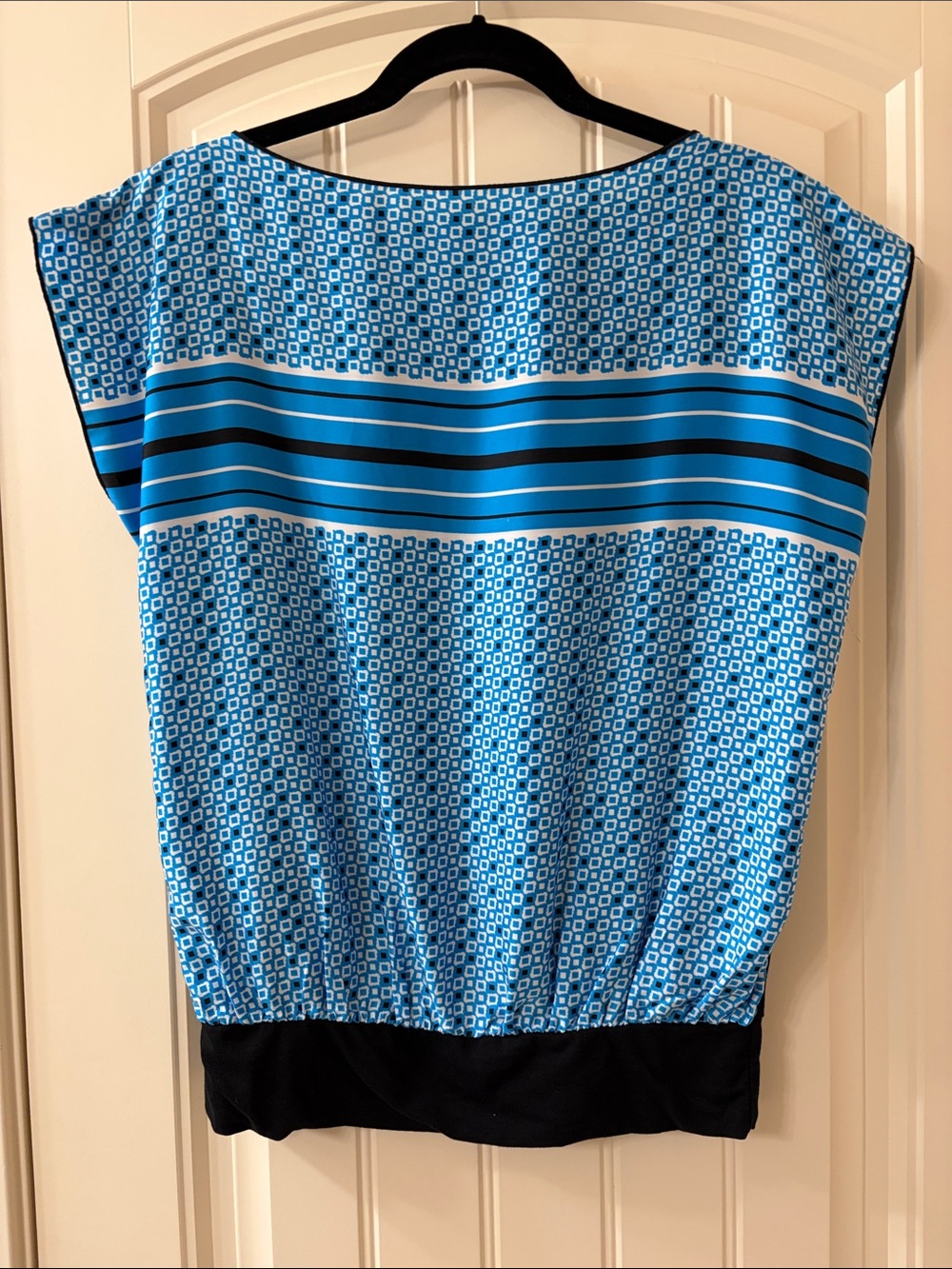 Ann Taylor Factory Blue Patterned Cap-Sleeve Top with Black Hem